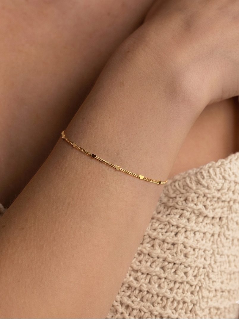 77 Gold Plated Delicate Gold Heart Link Bracelet